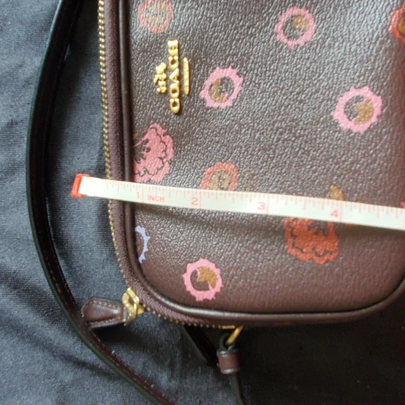 Coach Pink and Brown Crossbody Bag with Elegant Design - Picture 7 of 10